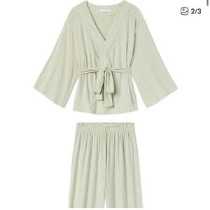 Like New Lake Pajamas DreamKnit Kimono Pajama Stripe L brown/cream and white